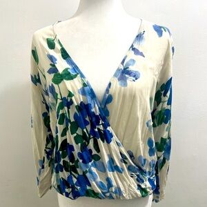Lovestitch Wrap Floral Long Quarter Sleeve Top Ivory and Blue M